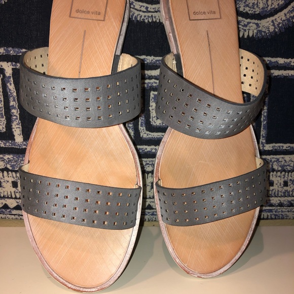 EUC Dolce Vita Sz 9.5 Periwinkle Blue Flat Sandal - Picture 2 of 5